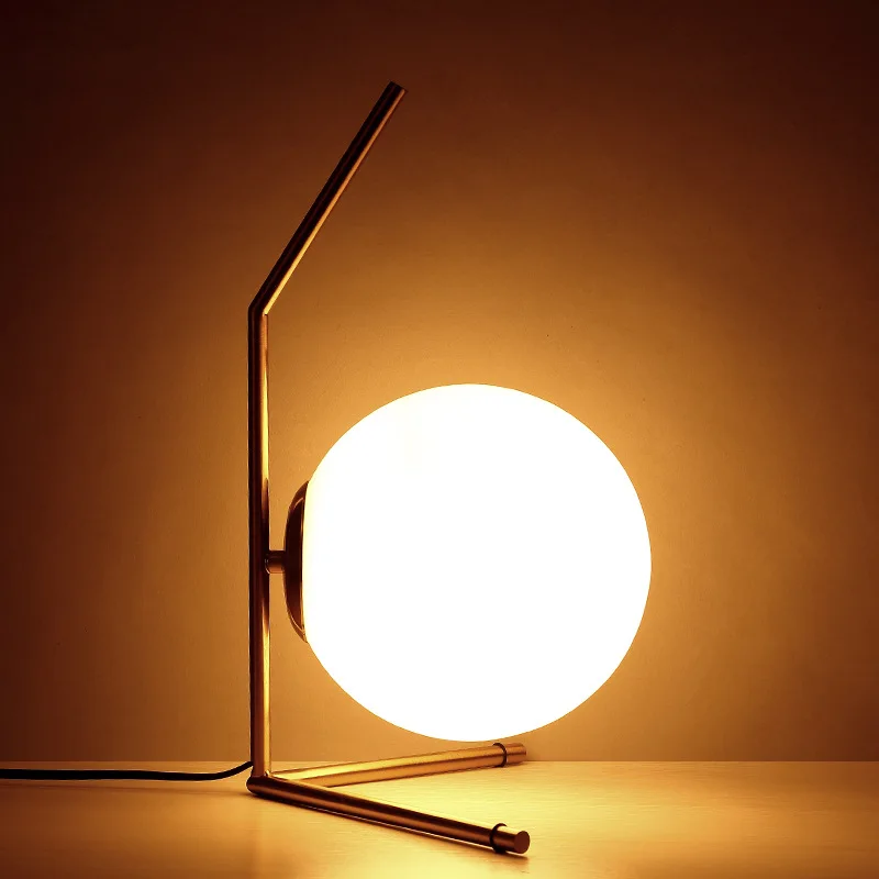 Modern Led masa ışığı Beyaz cam küre Altın Vücut Yatak Odası masa lambası Okuma Lambası Masa Başucu dekorasyon ışıklandırma Armatürleri